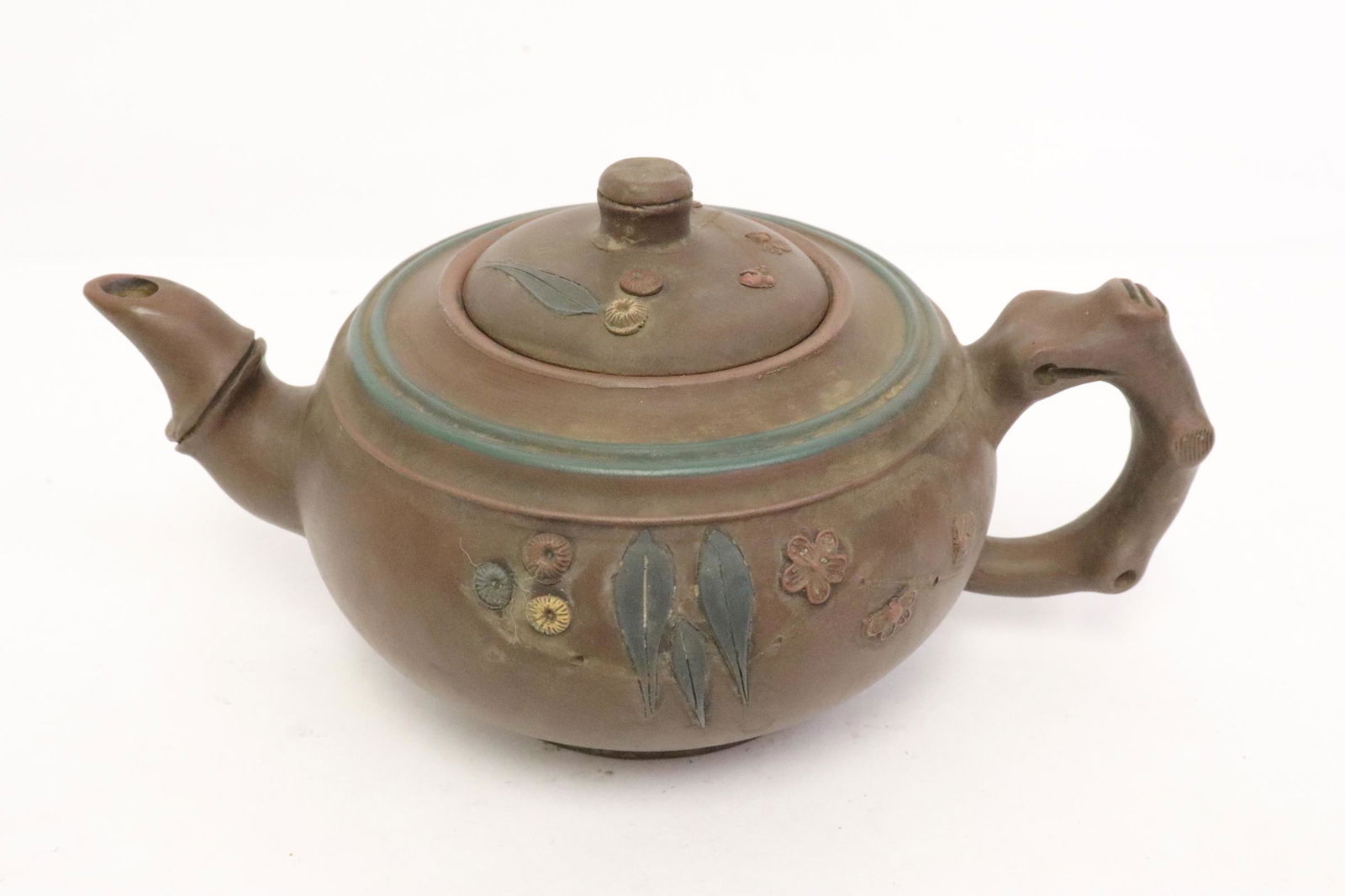 Fine Chinese Yixing teapot (1 of 10)