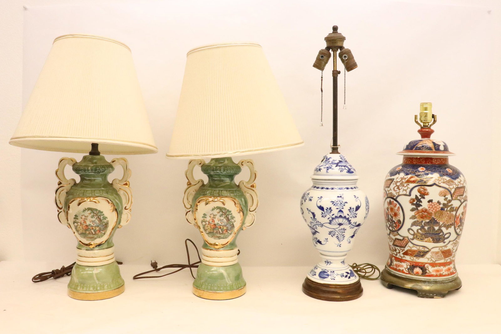 4 porcelain lamps: 4 porcelain lamps, 20.5"x9.3"dia - 28"x7.2"dia