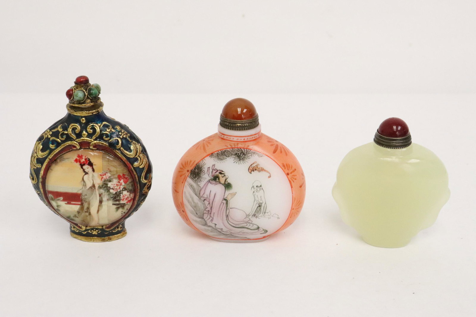 3 snuff bottles (1 of 11)