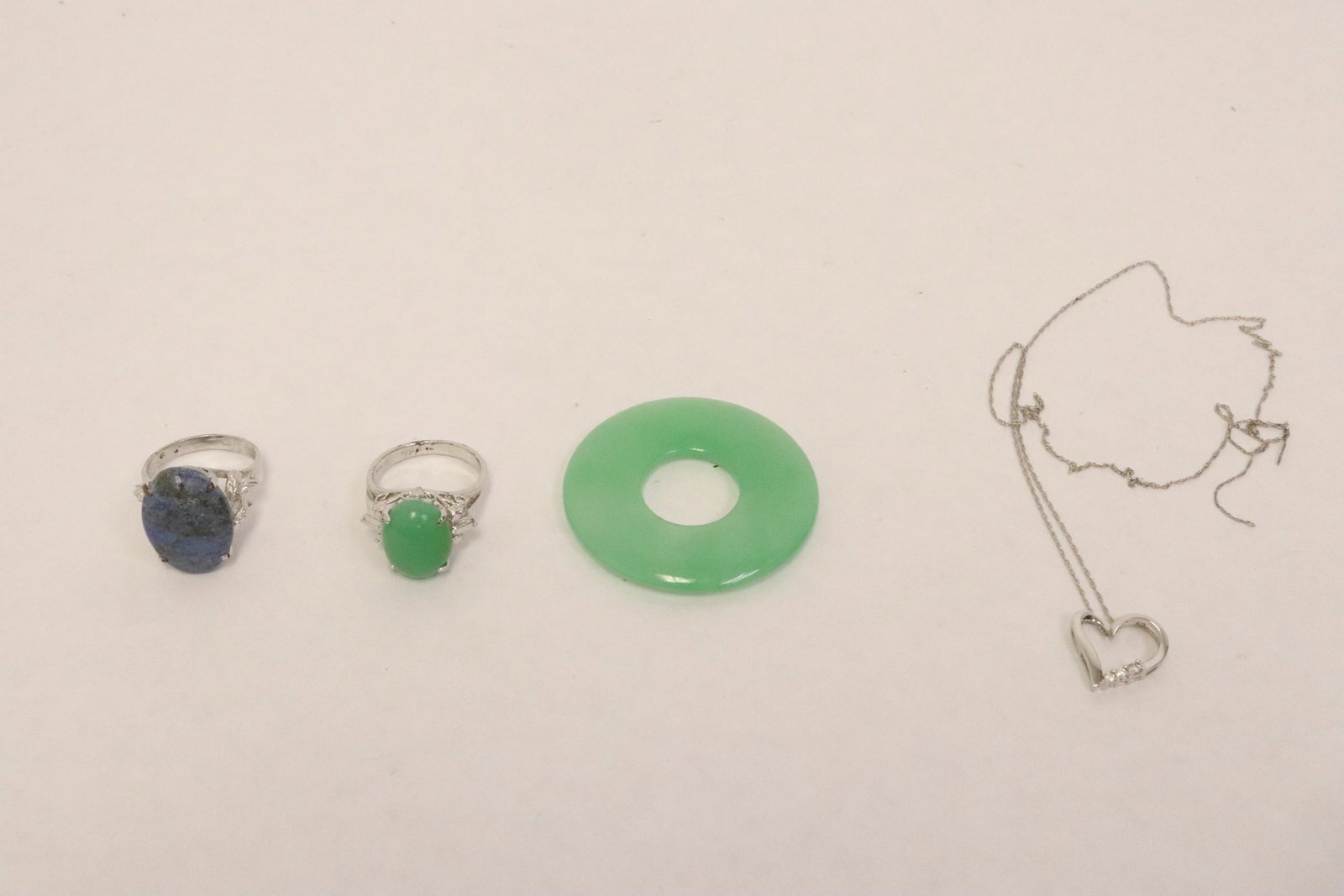 3 pieces jadeite like and lapis like jewelry (1 of 9)