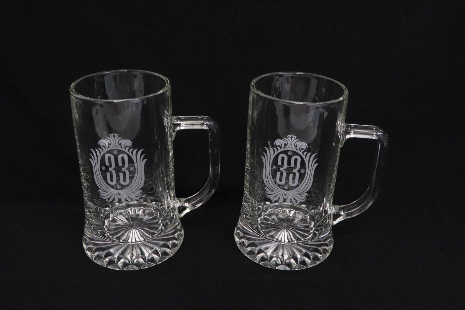 2 club 33 2010 glass beer mugs etched club 33 logo (1 of 7)