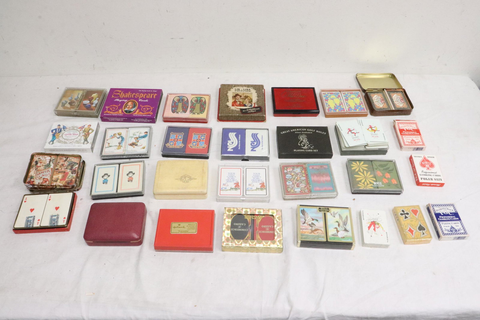 Over 25 sets of play cards: Over 25 sets of play cards, most never been played with