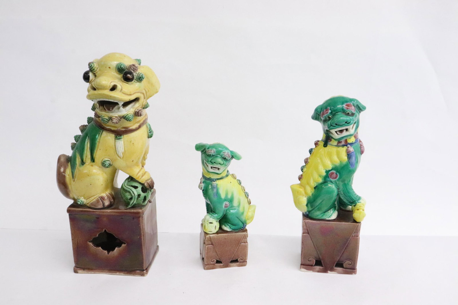 3 Chinese vintage sancai pottery fulion: 3 Chinese vintage sancai pottery fulion, 6"H, 8.2"H, 10"H