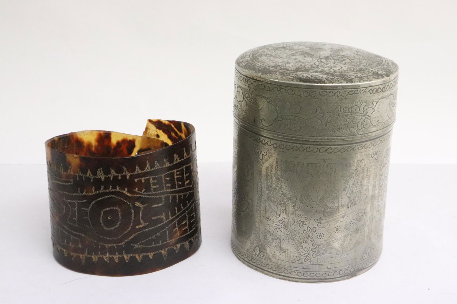 Chinese antique pewter tea caddy and a bangle (1 of 12)