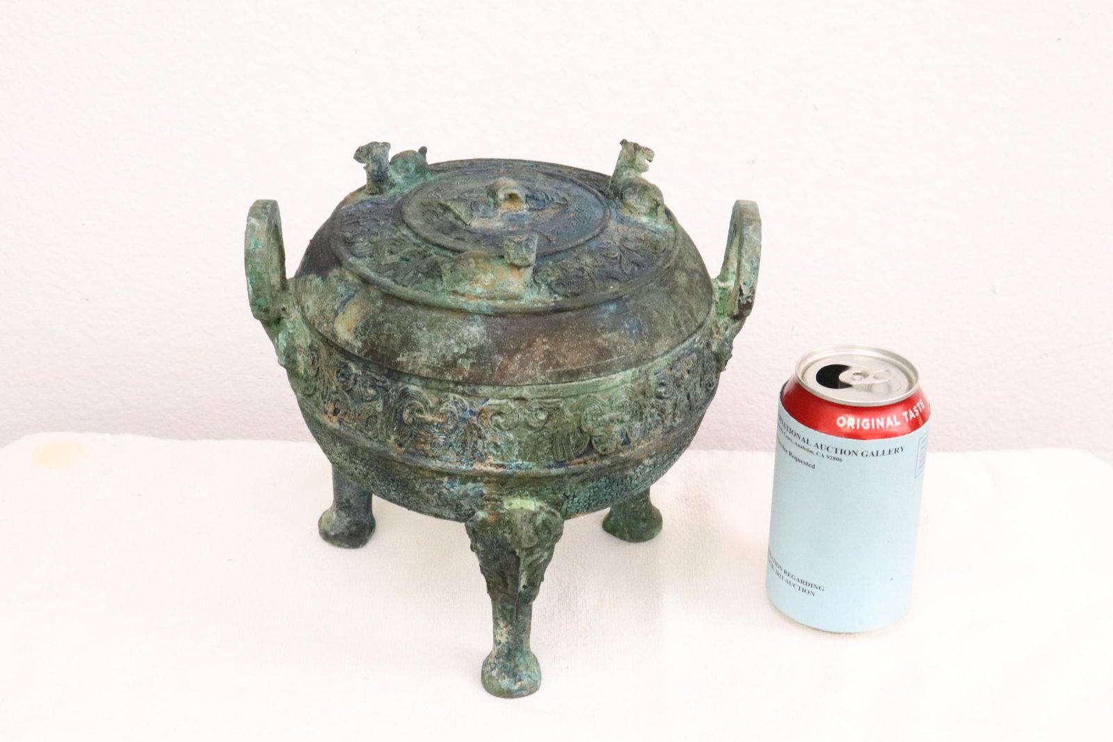 Chinese antique bronze covered ding (1 of 10)