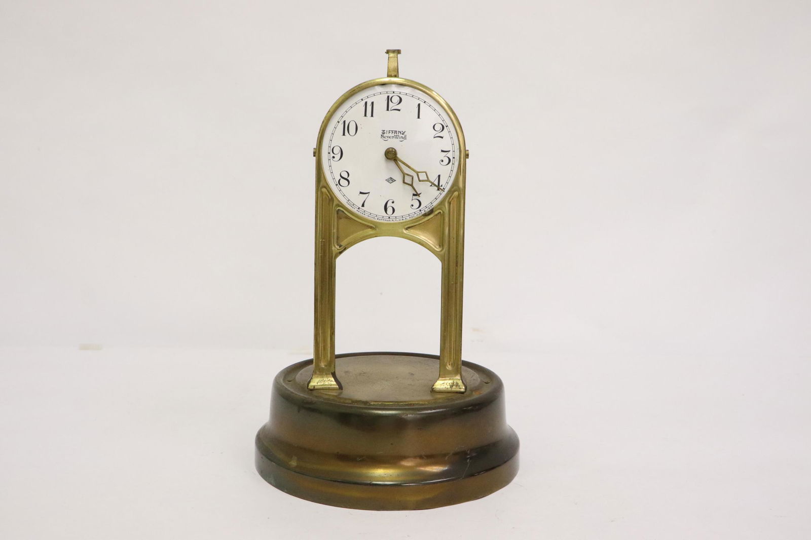 A never wind table clock by Tiffany and co. (1 of 9)
