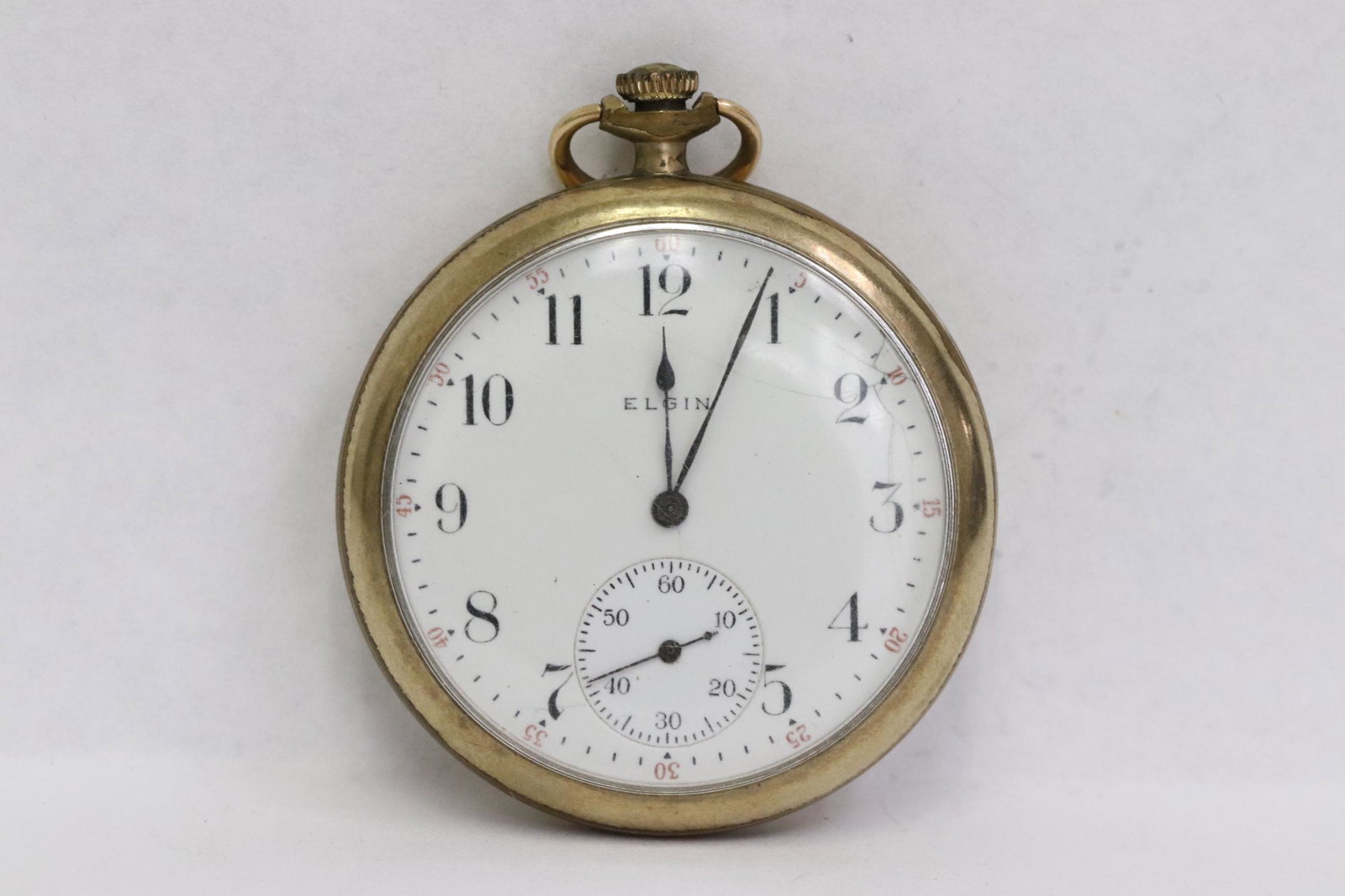 Elgin pocket watch with GF case (1 of 8)