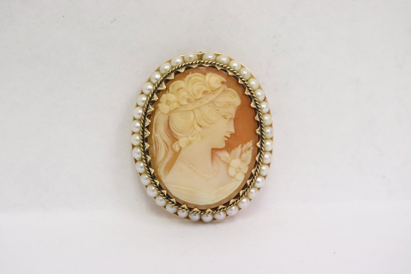 14K Y/G carved shell cameo with pearls (1 of 8)
