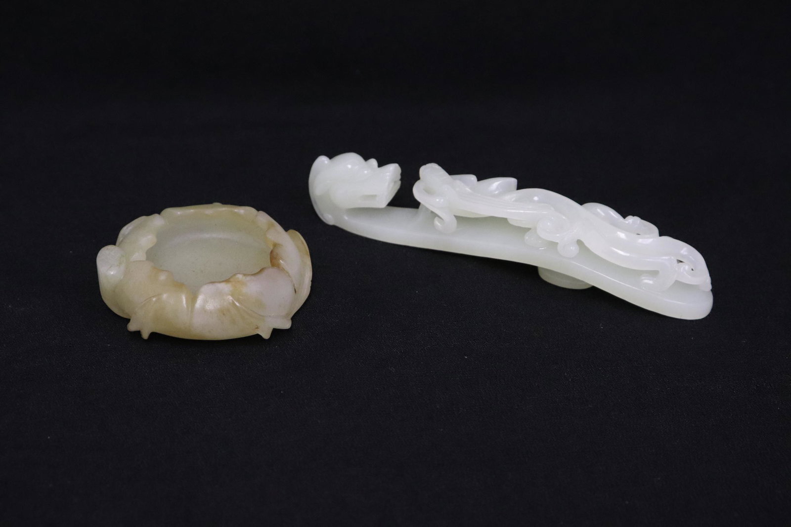 2 Chinese jade carved pieces (1 of 10)