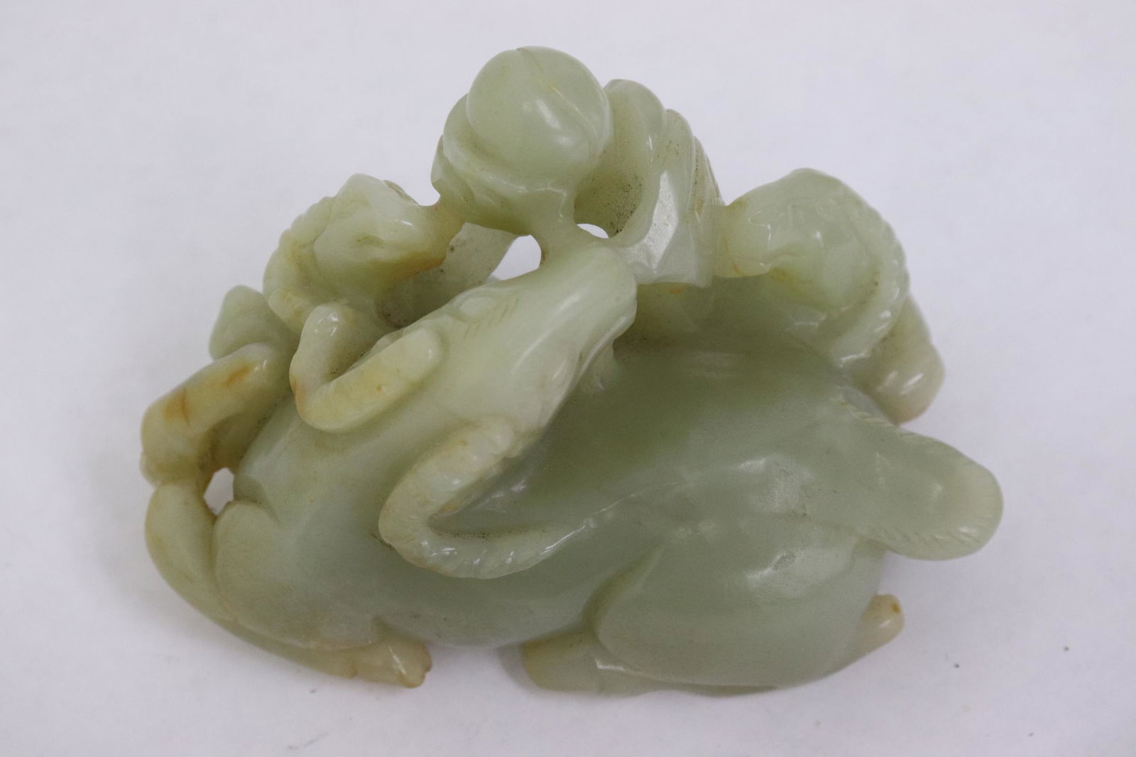 Large jade carved ornament depicting deer group (1 of 10)