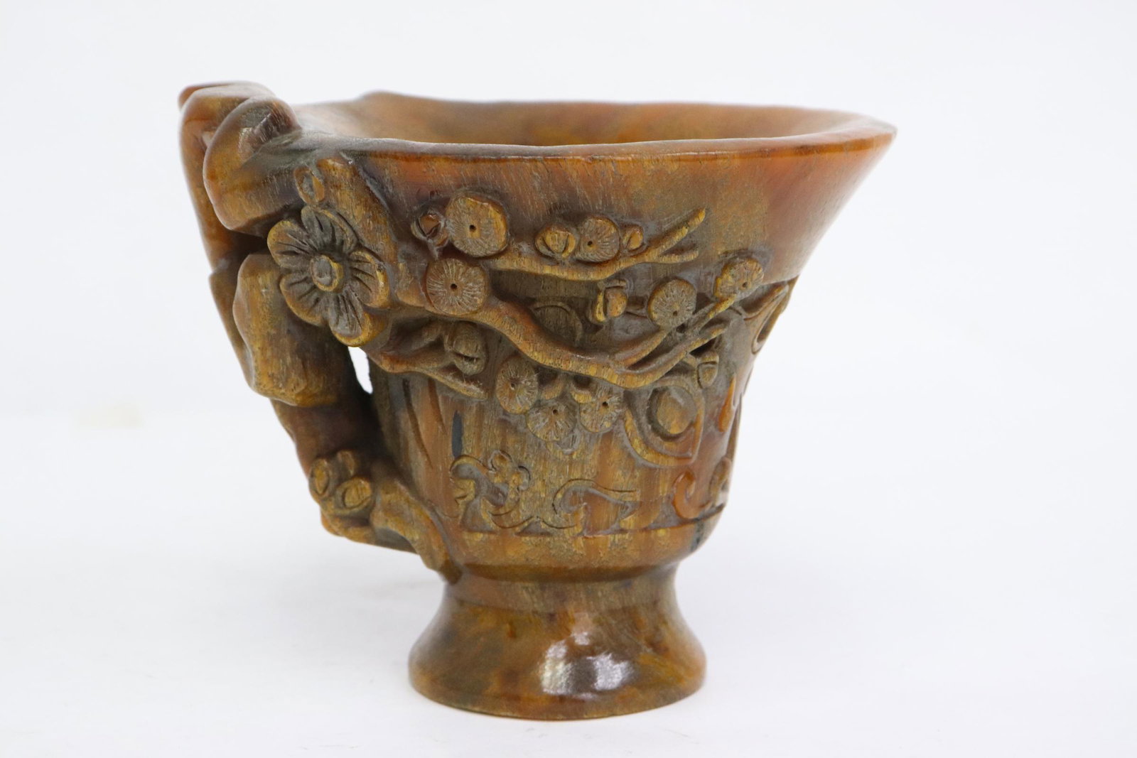 A simulated horn libation cup (1 of 10)