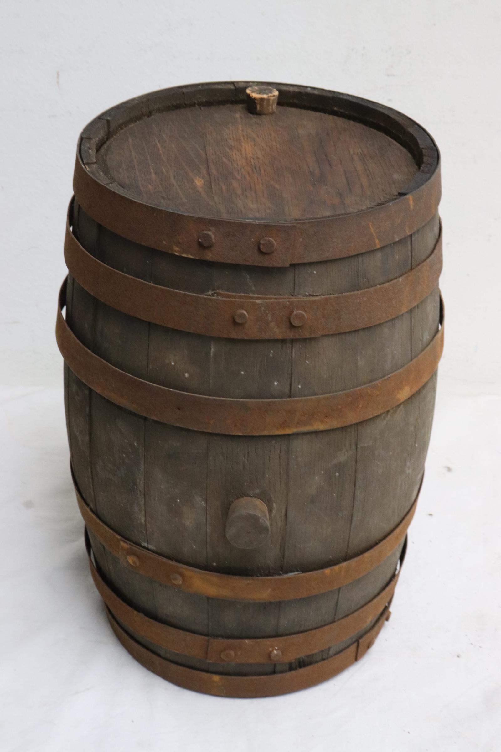 A rare Victorian wood milk barrel(?): A rare Victorian wood milk barrel(?), 14.2"x10"dia