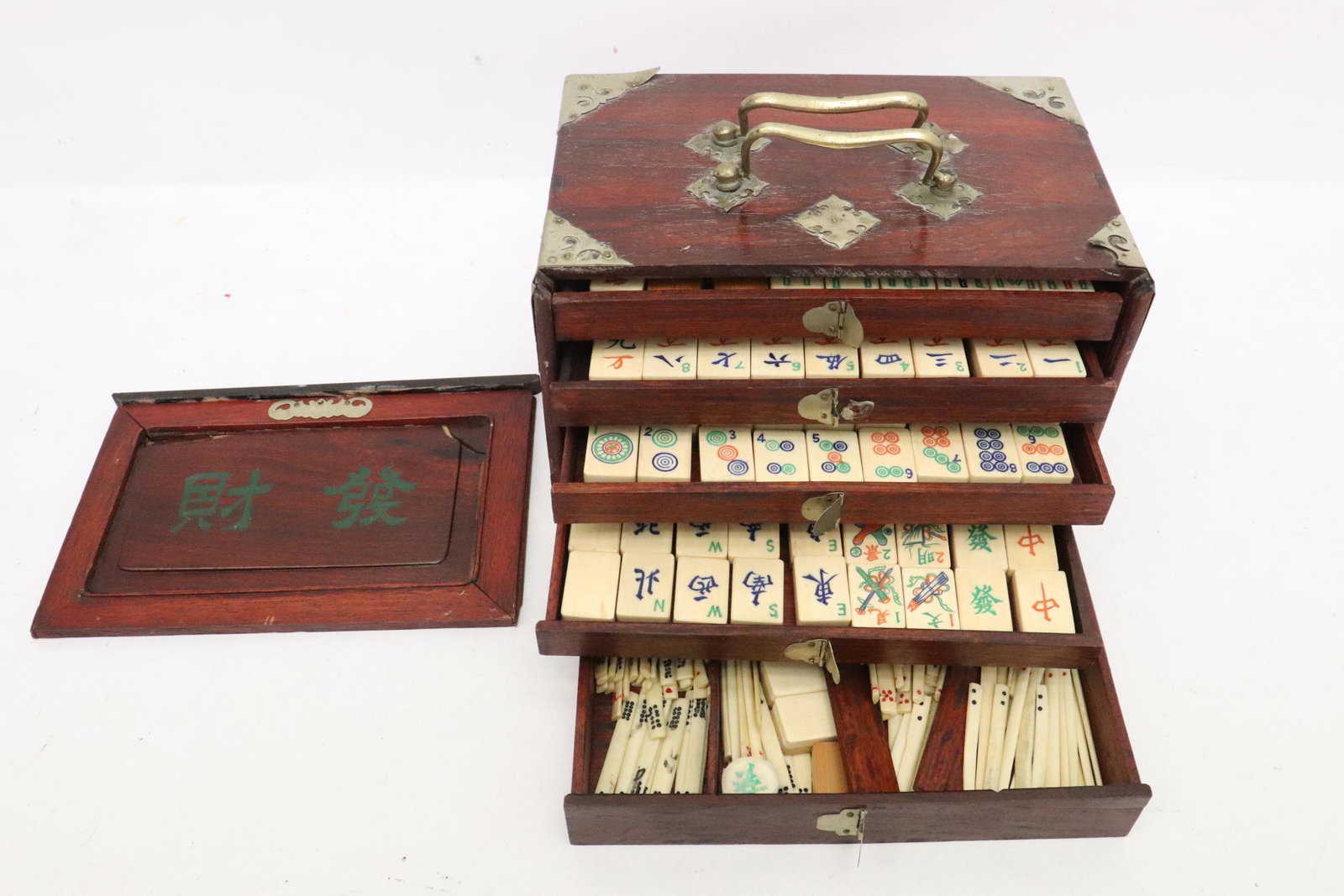 Chinese vintage mahjong set, complete: Chinese vintage mahjong set, complete, 6.8"x9.4"x6.2"