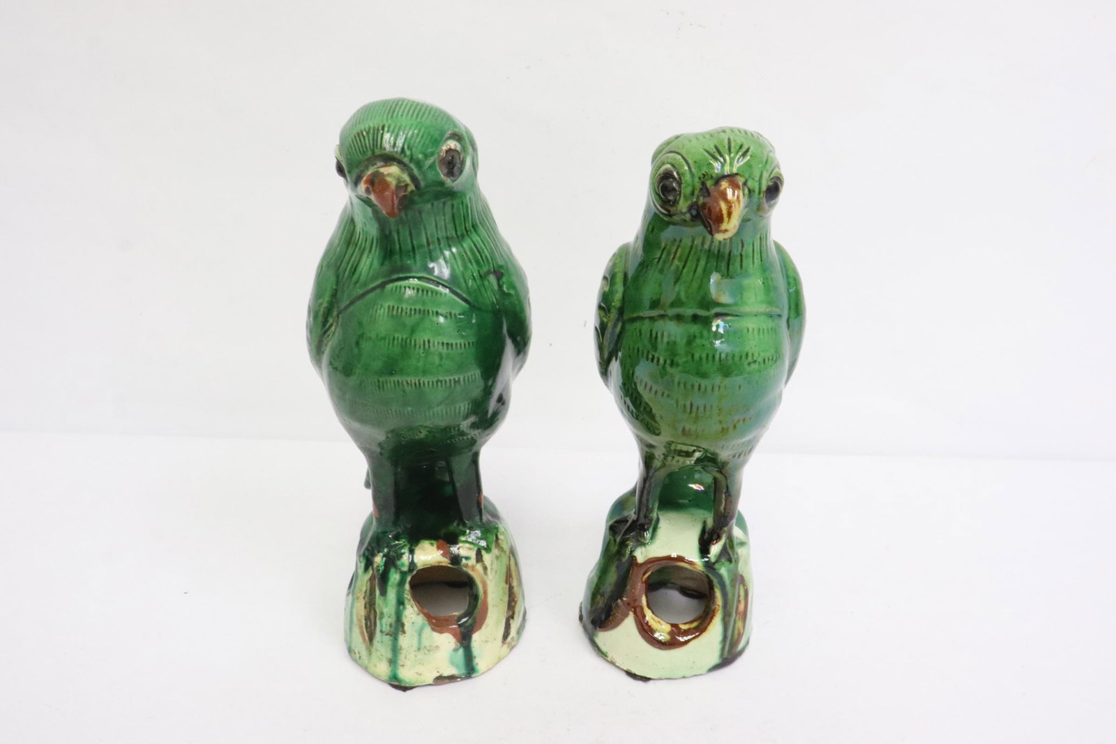 Pair Chinese sancai glazed earthenware parrots (1 of 9)