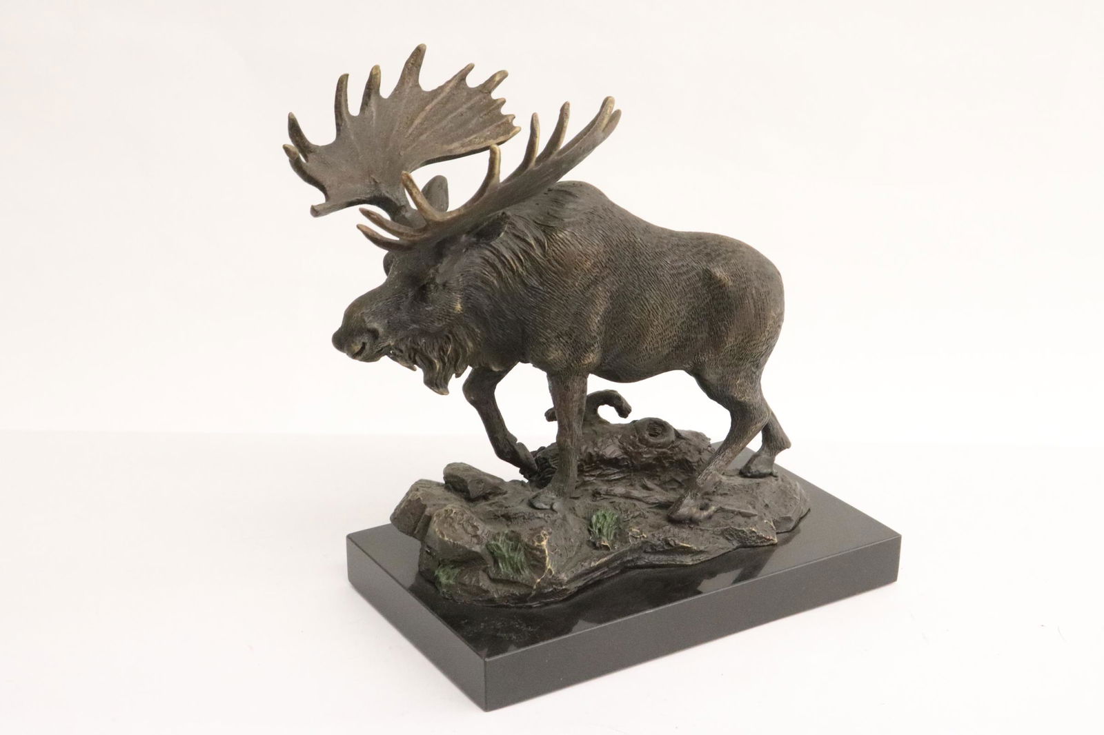 Vintage Bronze sculpture of moose (1 of 9)