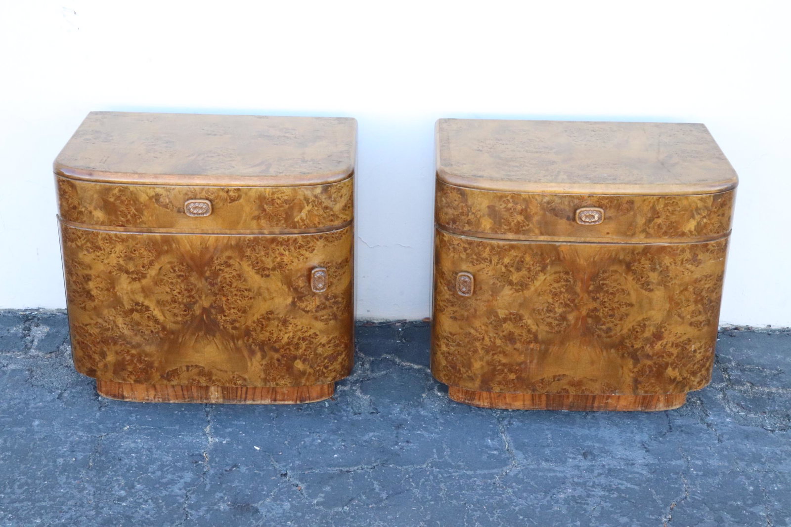Pair art deco bedside chest/ cabinet (1 of 11)