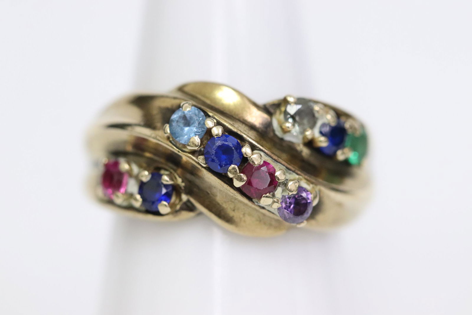 A 10K rose gold mother's ring set with color stones (1 of 10)