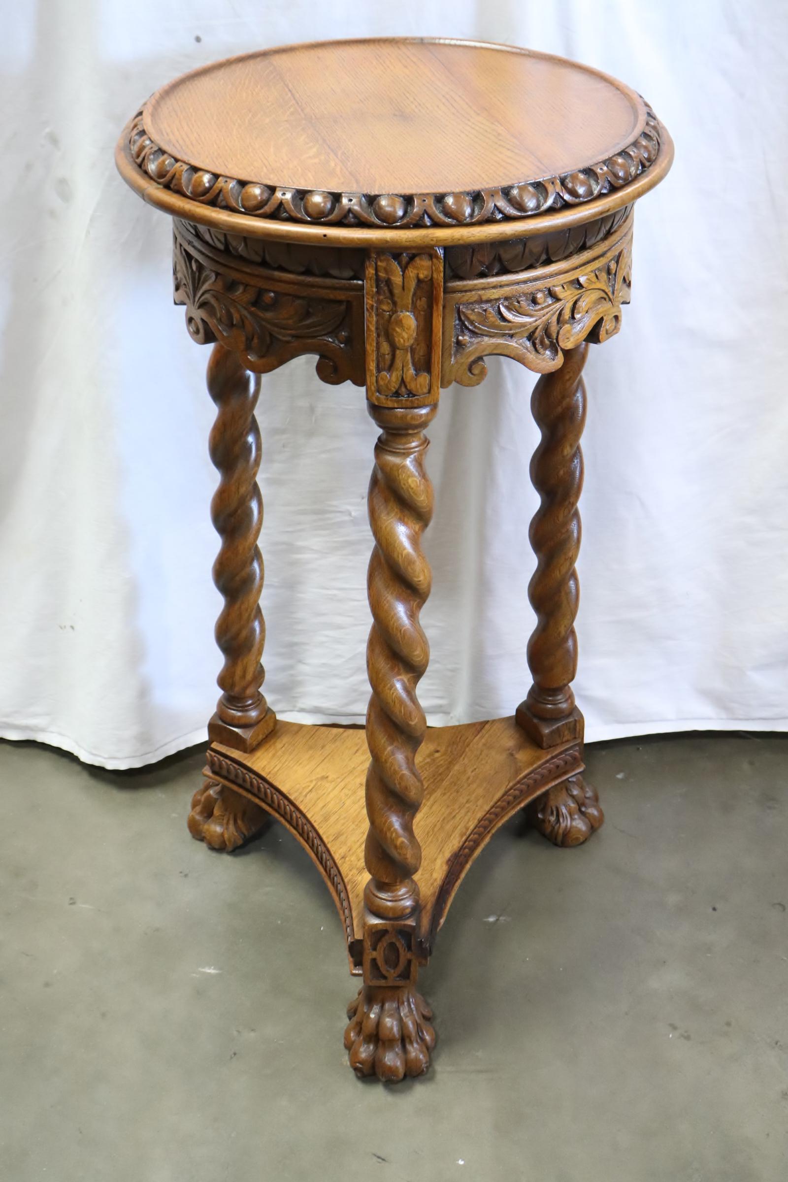 beautiful Victorian tiger oak round pedestal stand (1 of 10)