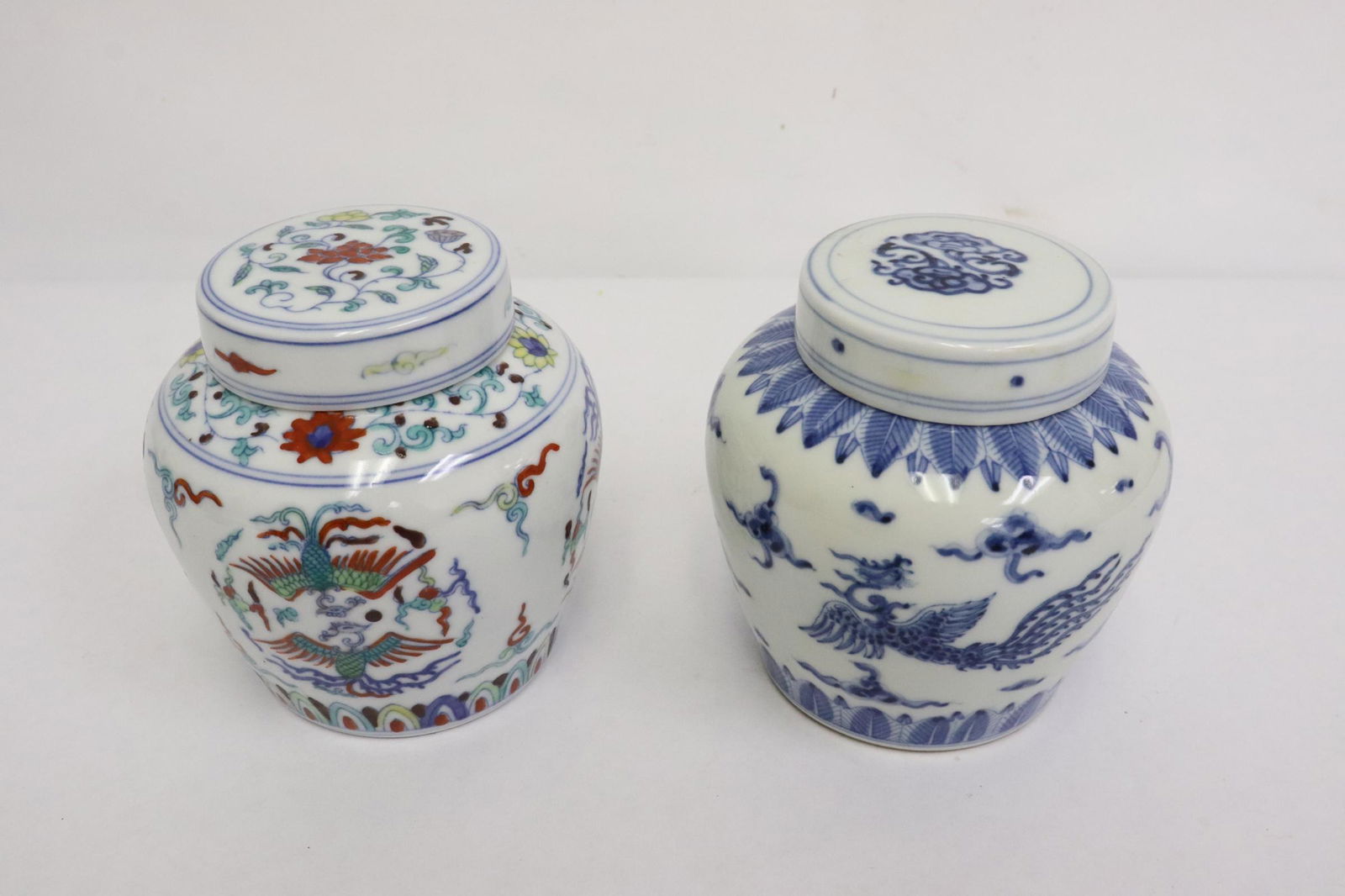 2 wucai covered jars (1 of 11)