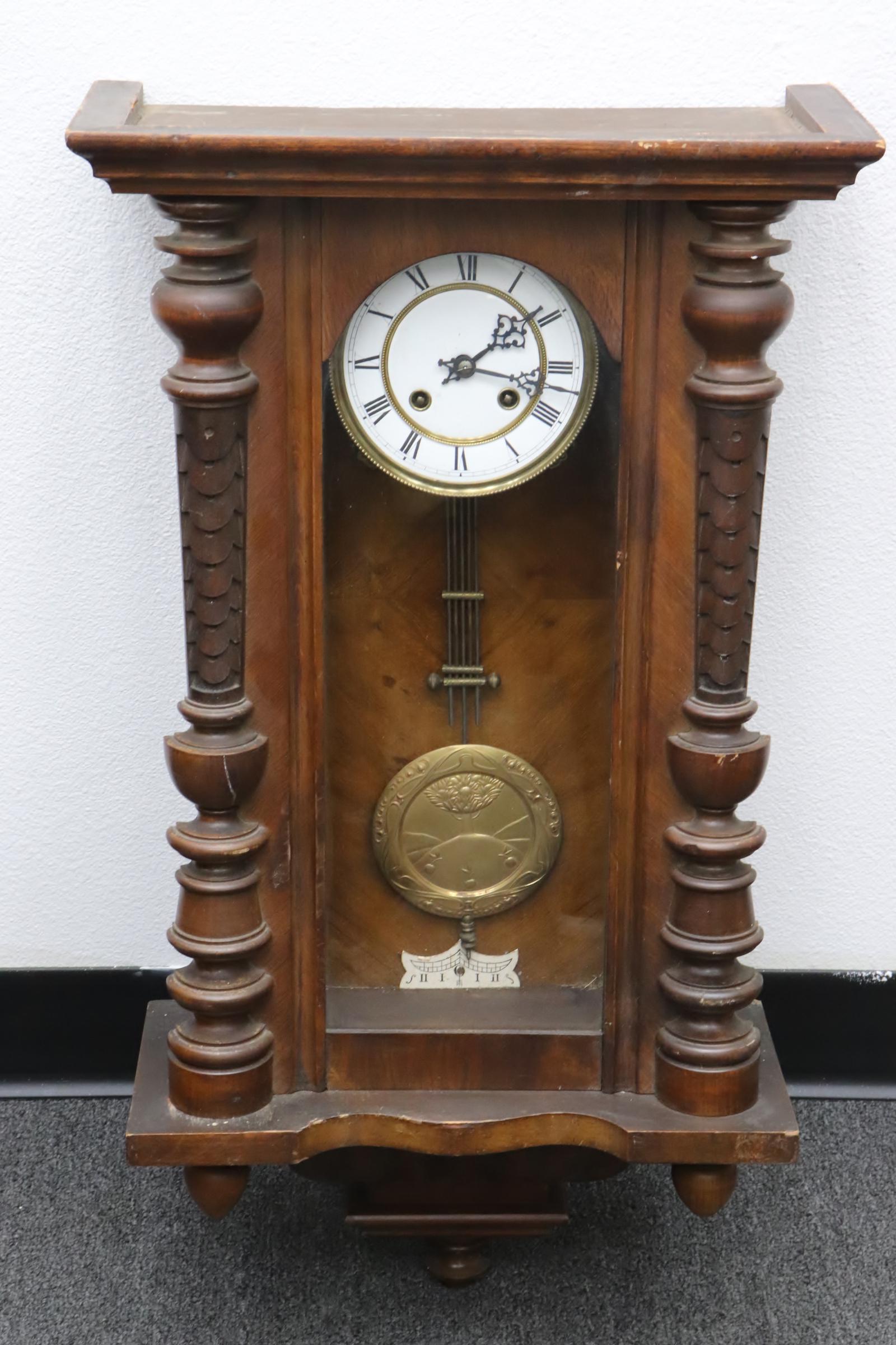 Antique key wind wall clock (1 of 9)