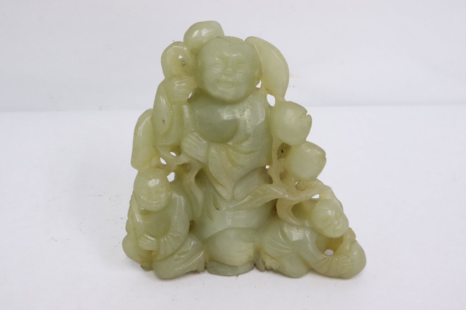 Fine Chinese celadon jade carved ornament: Fine Chinese celadon jade carved ornament, 5"H