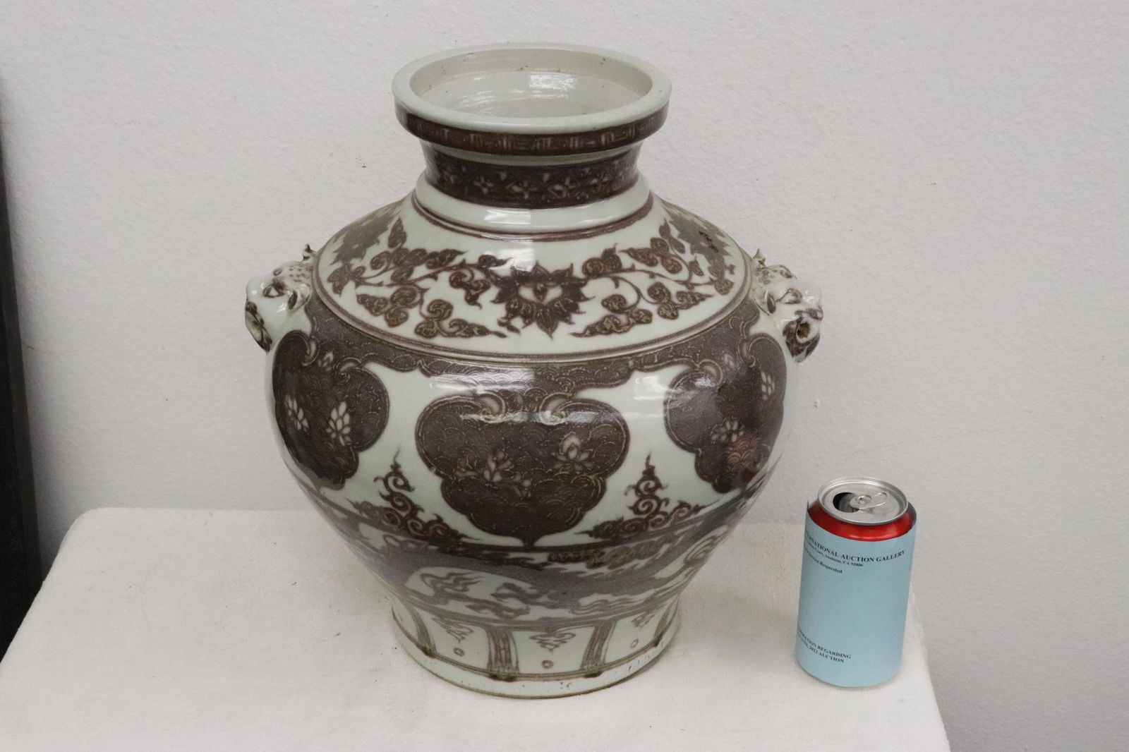 Large Chinese red and white porcelain jar (1 of 10)