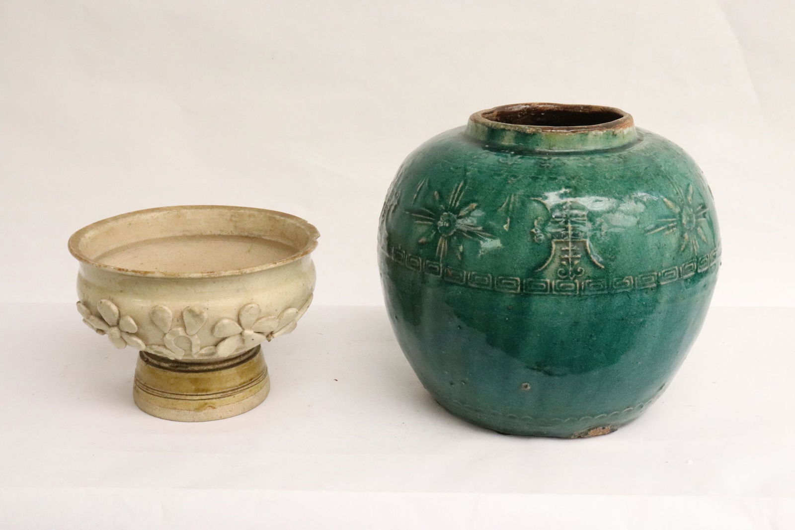 Pair Chinese(?) earthenware jar/ bowl (1 of 11)