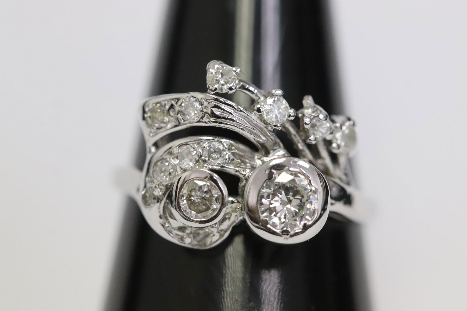 14K Y/G retro diamond ring (1 of 10)