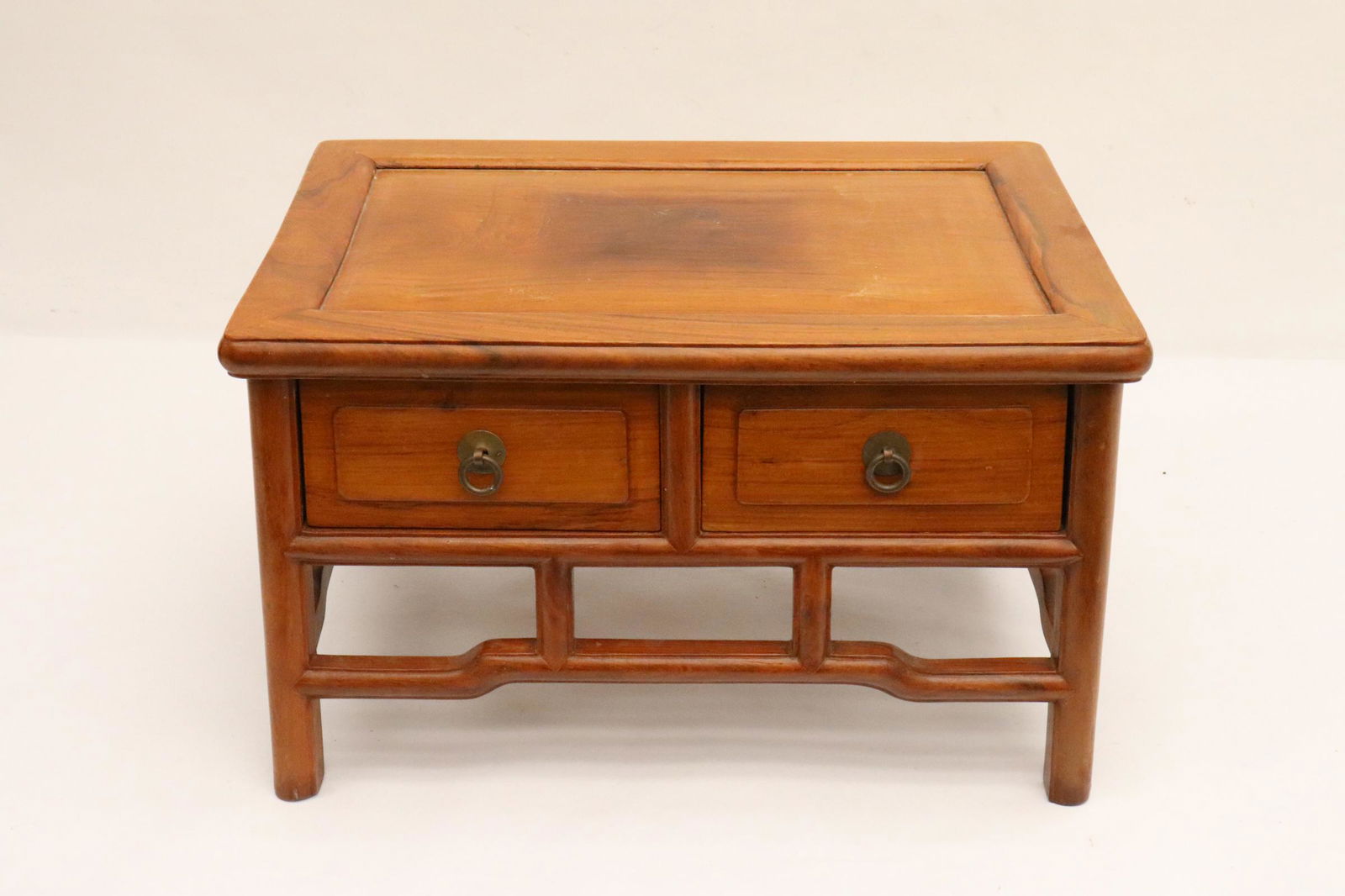 Chinese vintage small low chest with drawers (1 of 10)
