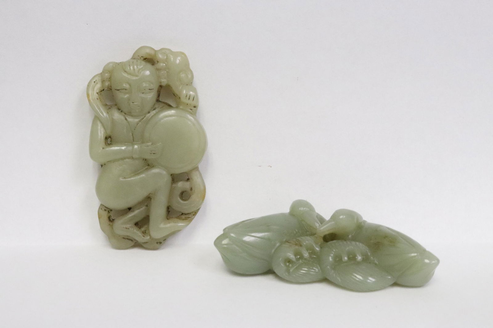 2 jade carved ornaments (1 of 9)