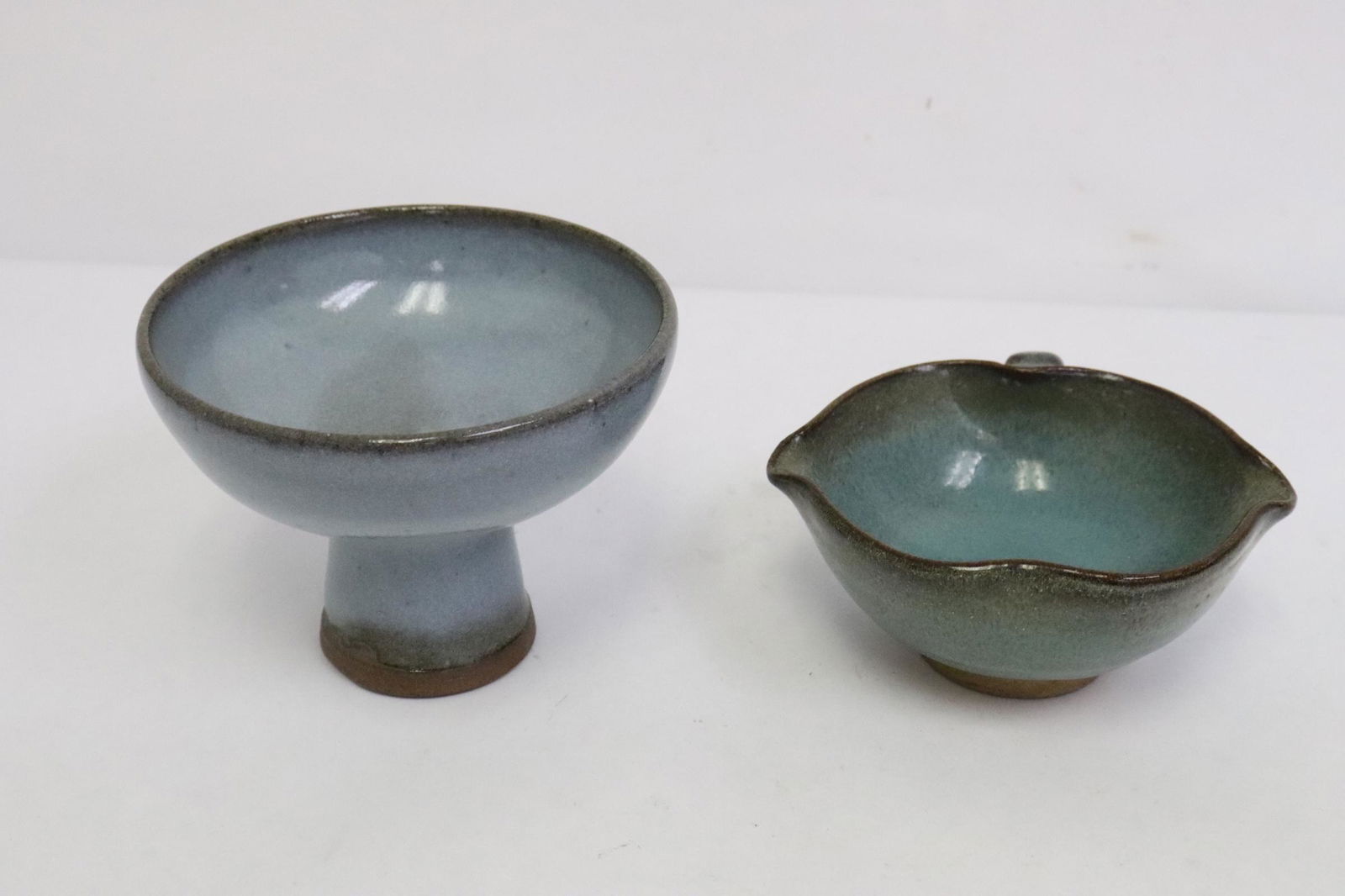 a Song style stem cup, & a handled tea cup (1 of 10)