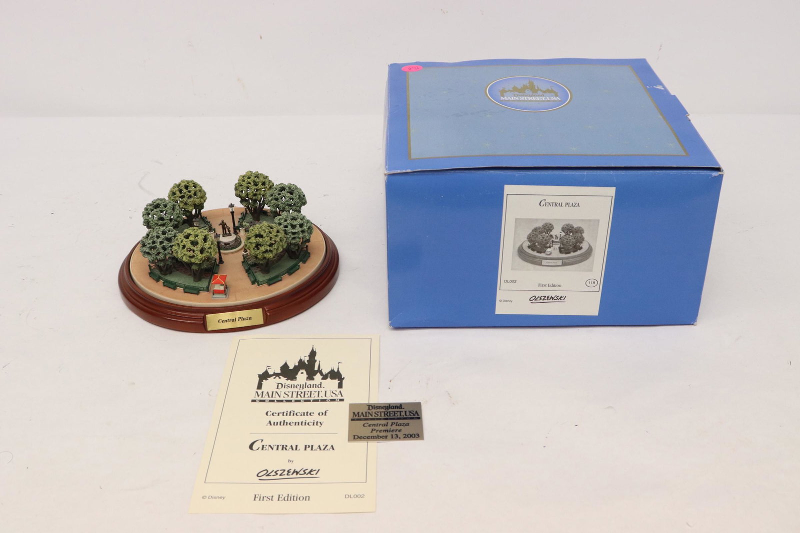 "cental plaza" model by Robert Olszewski (1 of 9)