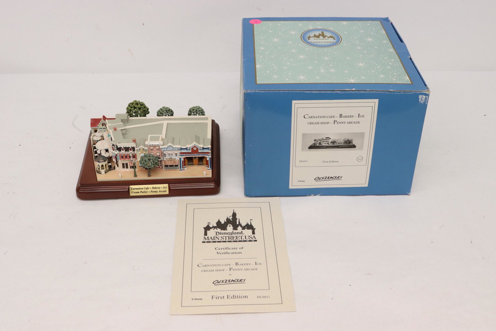 "carnation cafe" model by Robert Olszewski (1 of 10)
