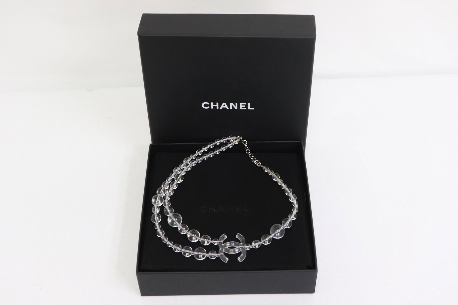 Authentic Chanel clear bead necklace (1 of 9)