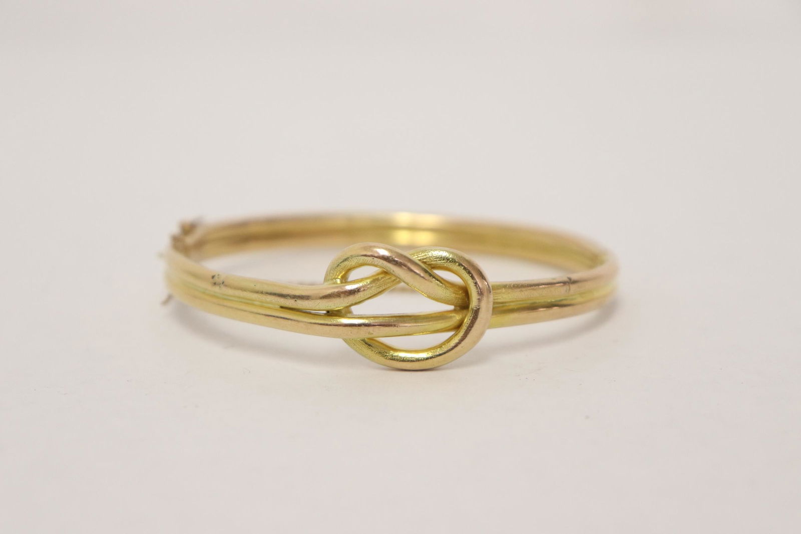 14K Y/G bangle bracelet (1 of 9)