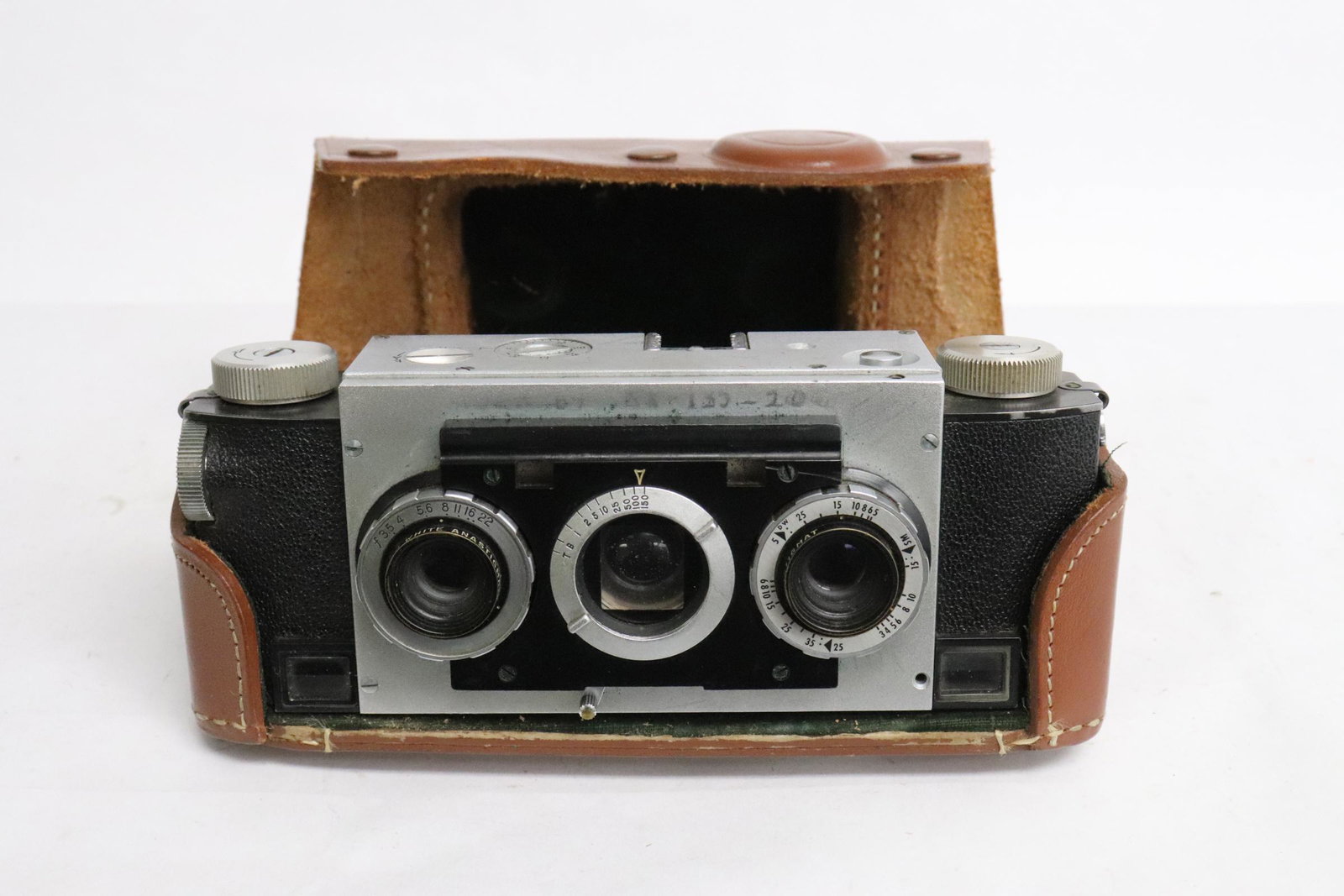 Unusual vintage Stereo Realist camera (1 of 9)
