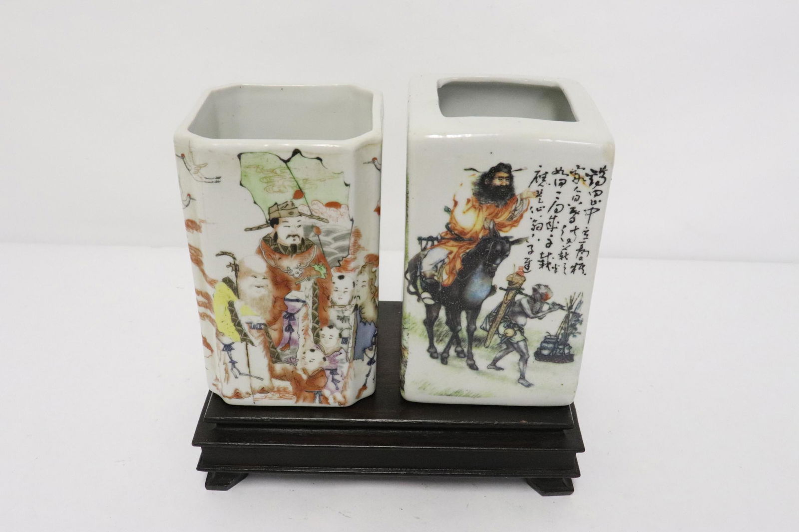 2 Chinese porcelain square brush holder on stand (1 of 10)