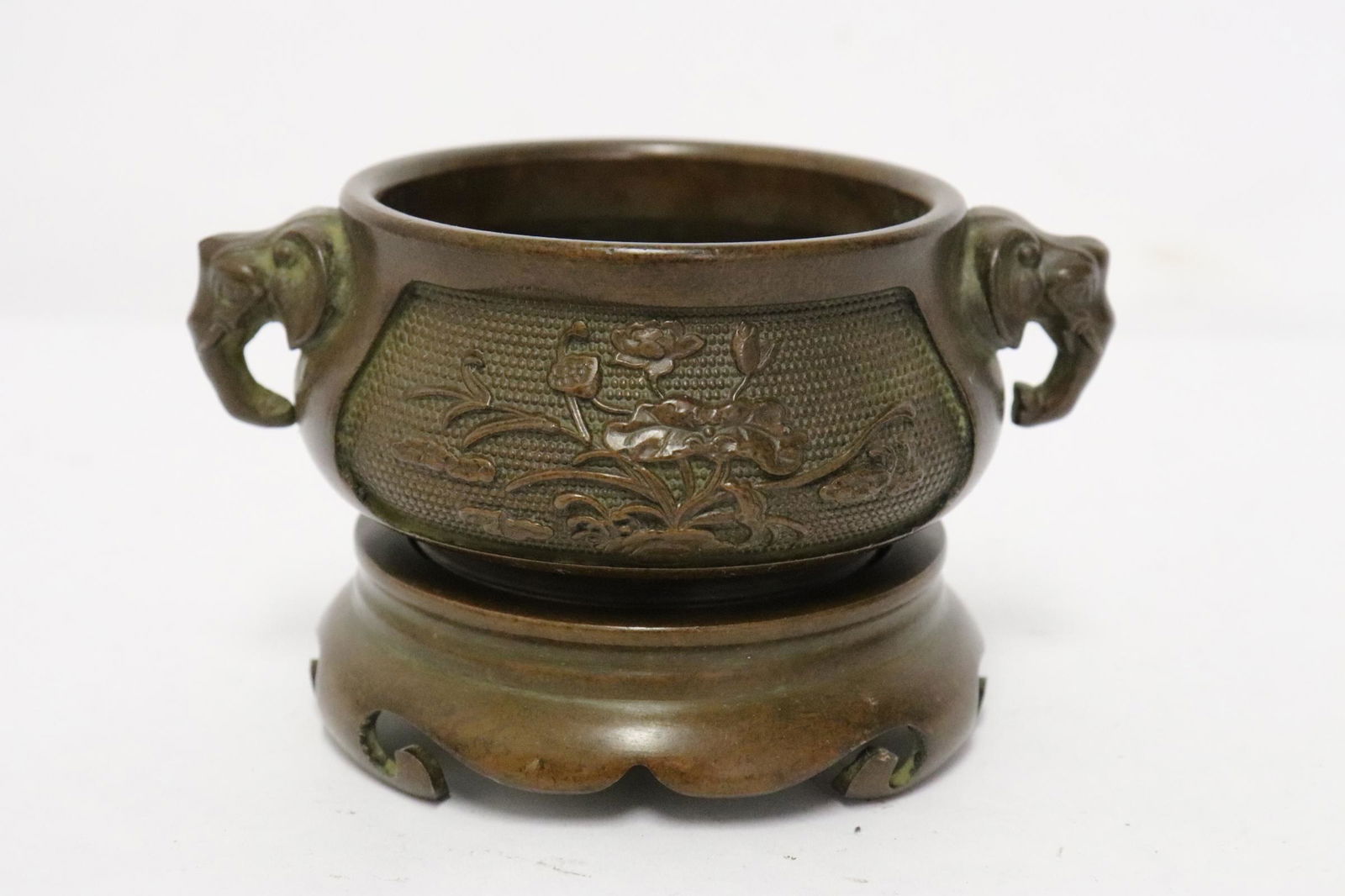 Fine bronze censer on bronze stand (1 of 9)