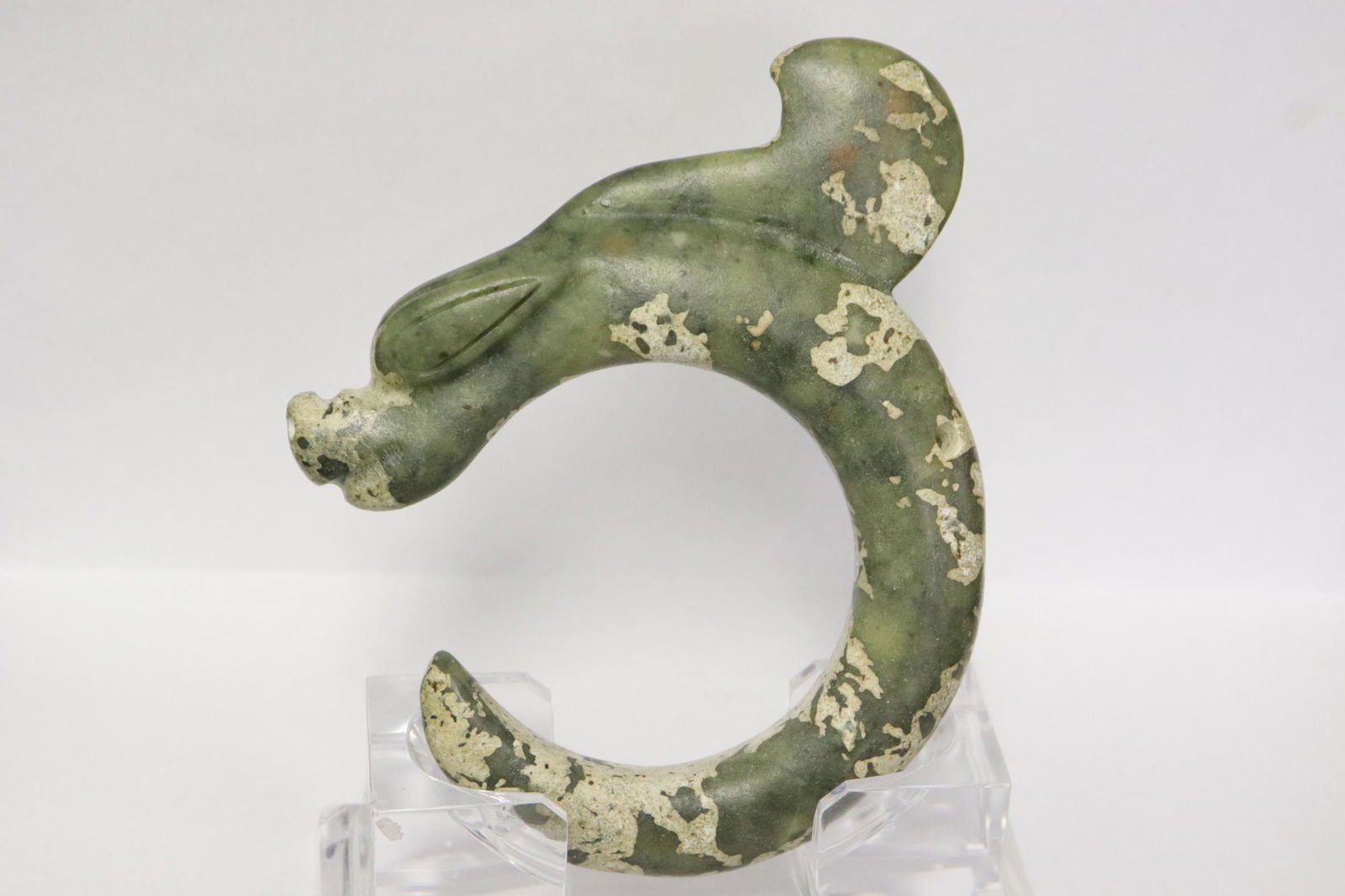 Chinese celadon jade carved ornament: Chinese celadon jade carved ornament, 0.7"x4.2"x3.6"