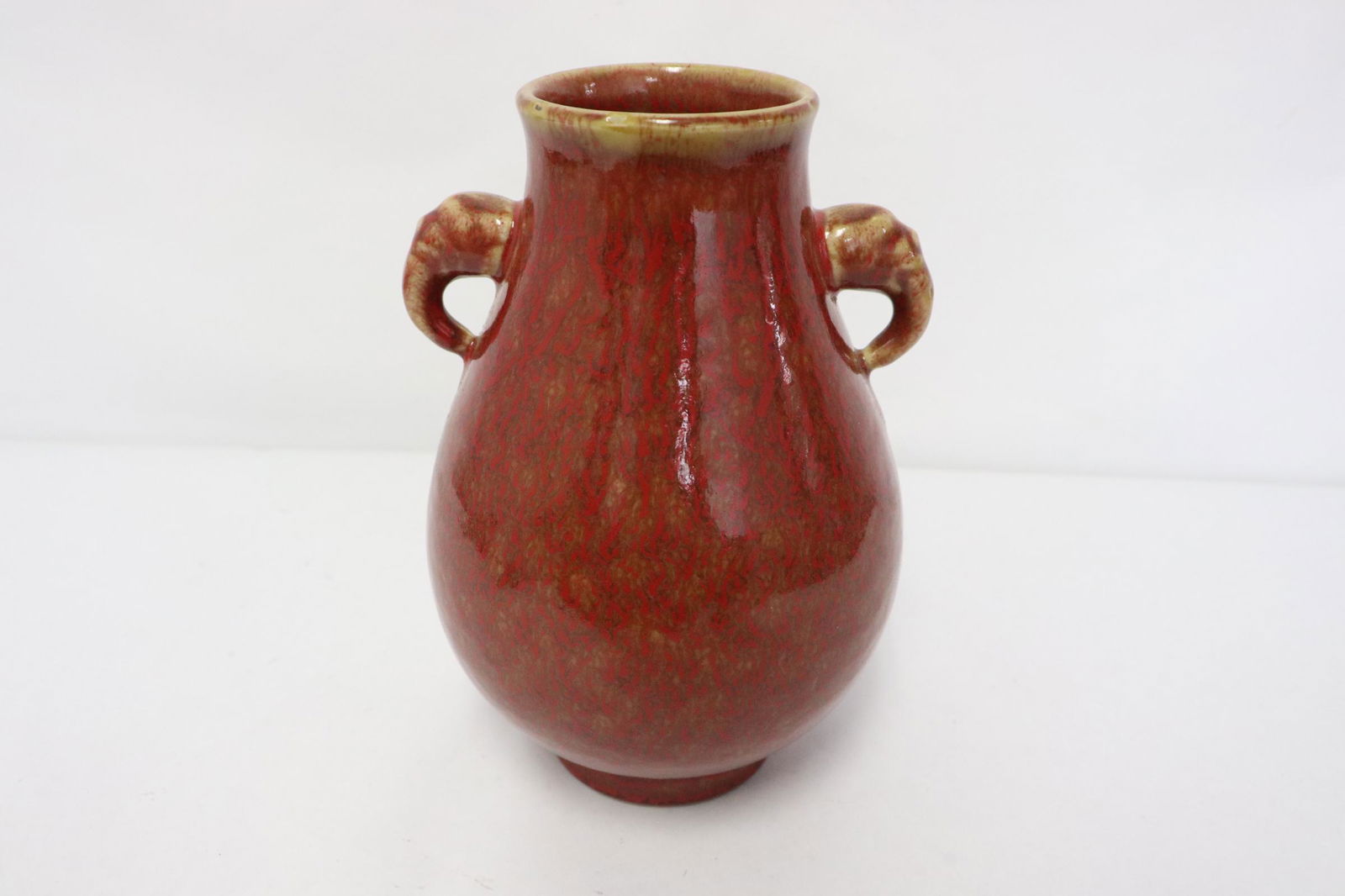 Fine Chinese red glazed porcelain handled jar (1 of 8)
