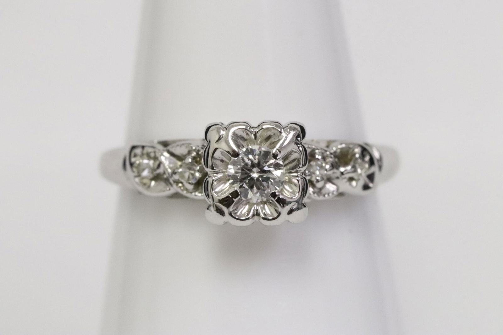 14K W/G deco diamond ring (1 of 9)