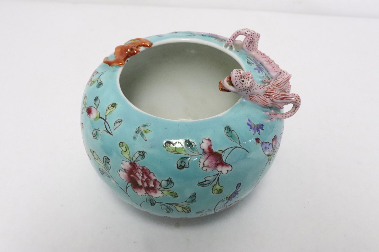 Chinese 19th/20th c. famille rose water dripper (1 of 9)