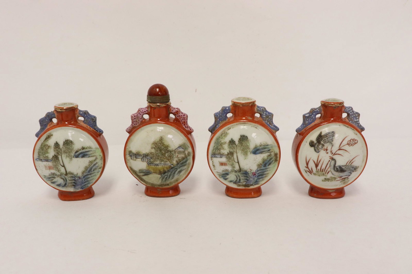 4 Chinese famille rose porcelain snuff bottles: 4 Chinese famille rose porcelain snuff bottles, 3"x2.2"x1.2"(3), 3.5"x2.2"x1.2"