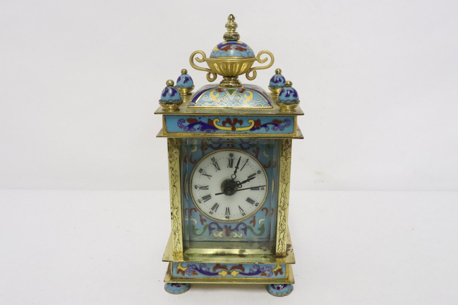 A cloisonne table clock (1 of 10)