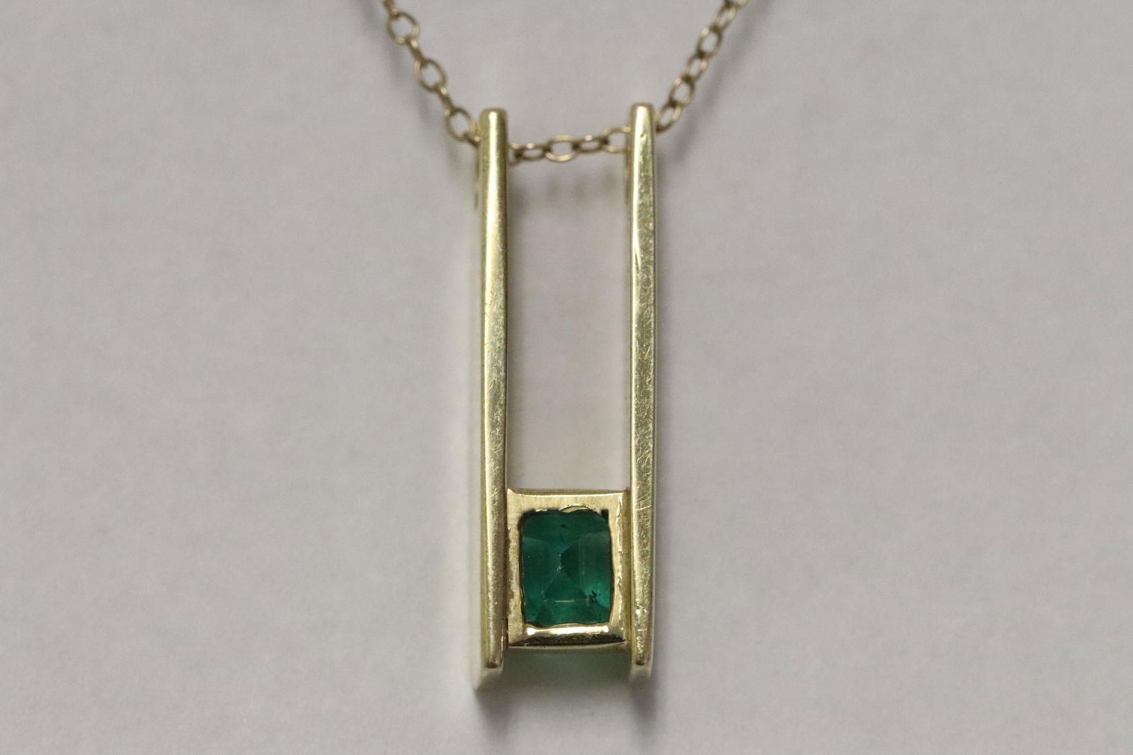 14K Y/G emerald pendant w/ 14K Y/G necklace (1 of 14)