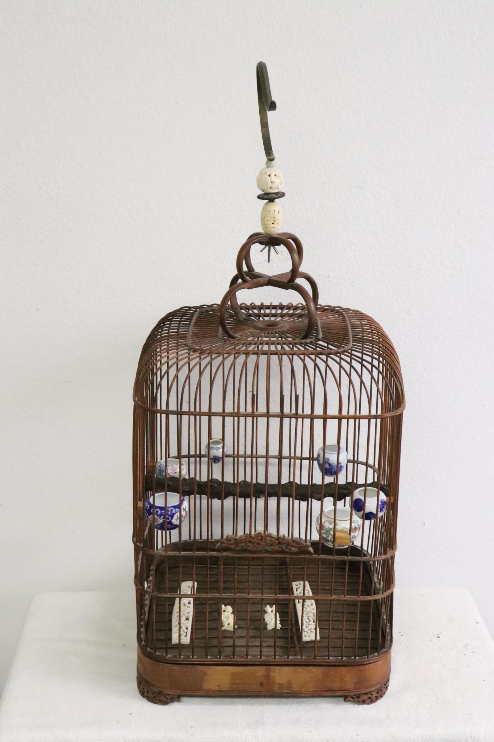 Vintage Chinese bird cage with bird feeders (1 of 10)