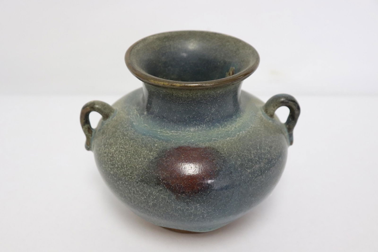Chinese vintage Song style handled jar (1 of 10)