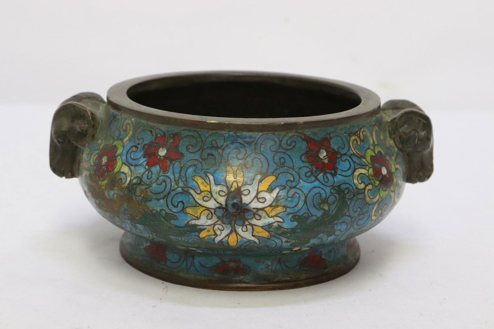 A bronze based cloisonne censer (1 of 10)