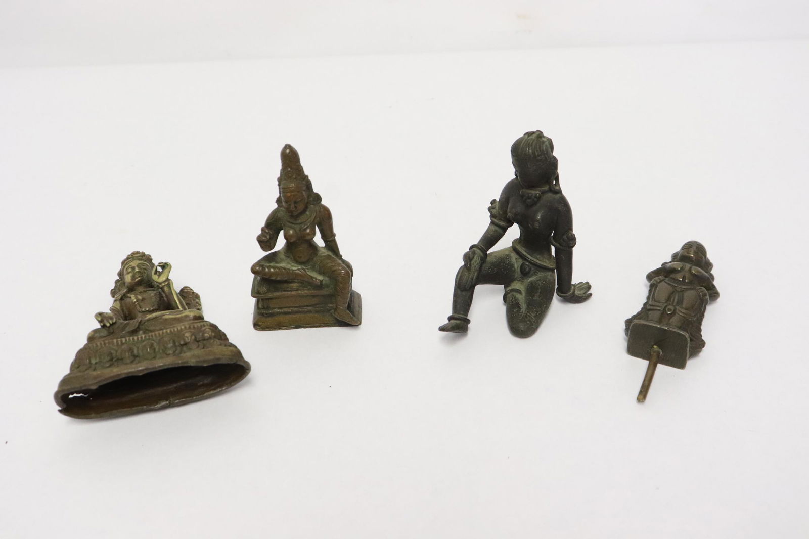 4 Chinese/ South Asia antique bronze sculpture (1 of 9)