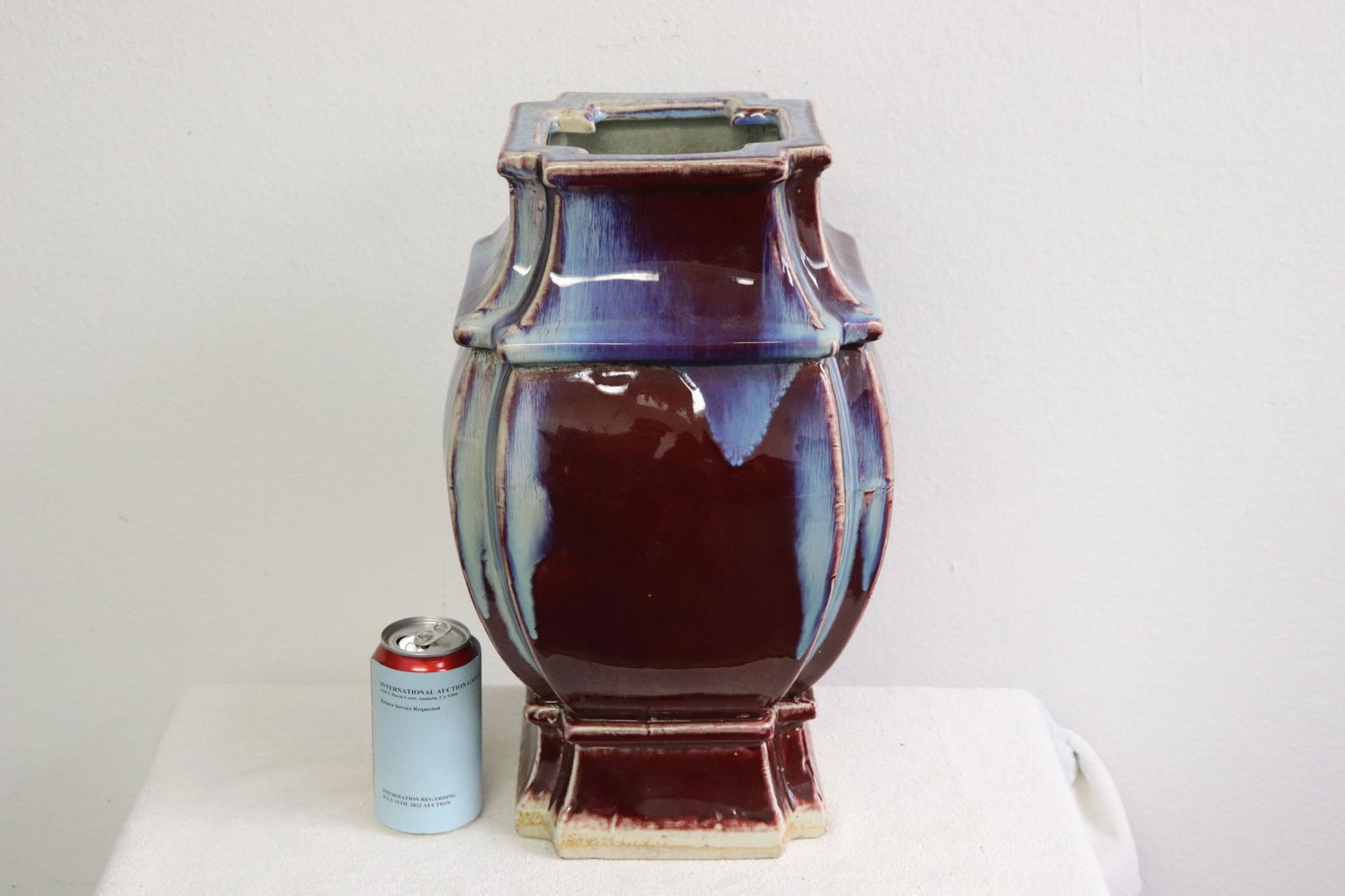 Large Cinese purple glazed porcelain square vase (1 of 12)